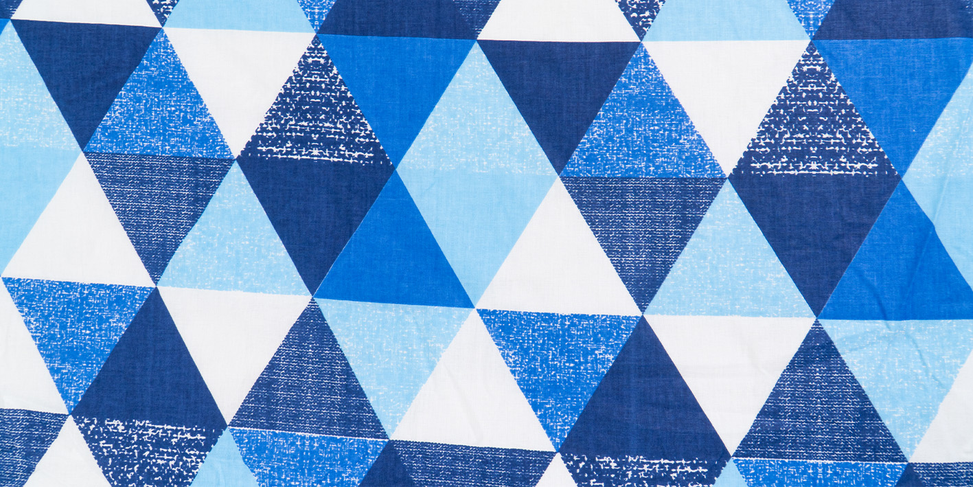 prześcieradło 80x160 trójkąty niebieskie 